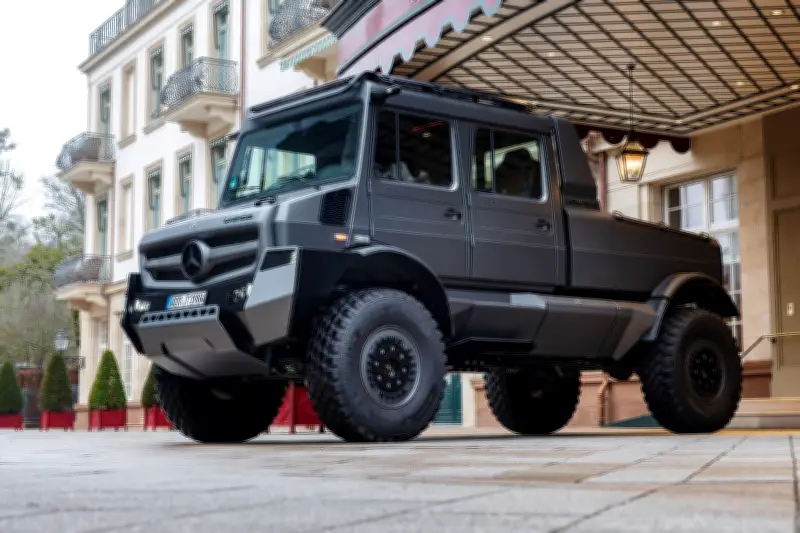 Unimog wird 80: Daimler Truck präsentiert Luxus-Geländewagen als Showcar