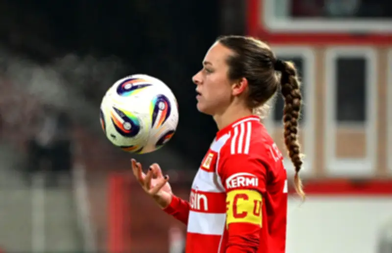 Union Berlin dominiert Werder Bremen deutlich - Fans protestieren gegen Montagsspiele