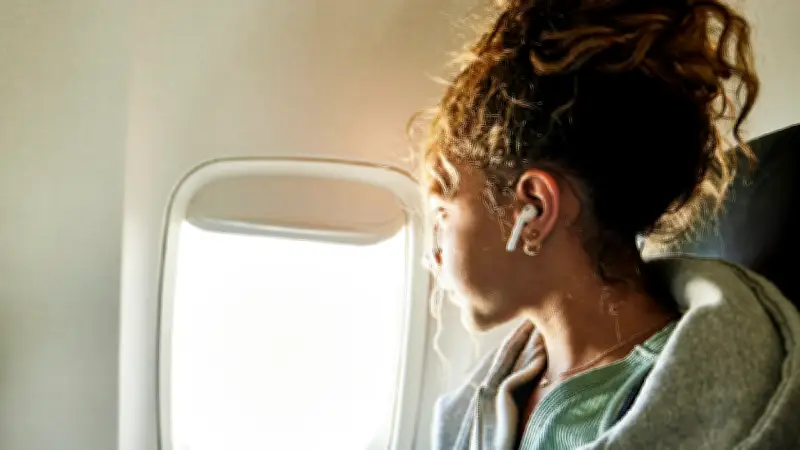 United Airlines führt strenge Kopfhörerpflicht ein: Bei Verweigerung droht Flugausschluss