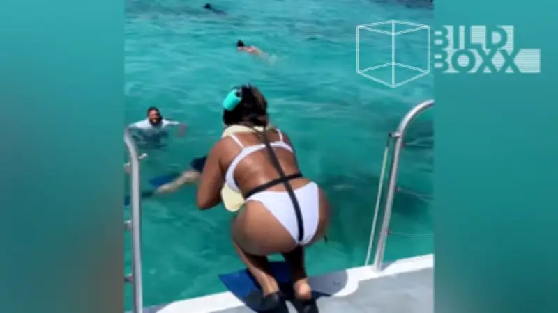 Urlaubspanne auf Aruba: Tauch-Touristin wird durch Schuh-Detail zum Internet-Star