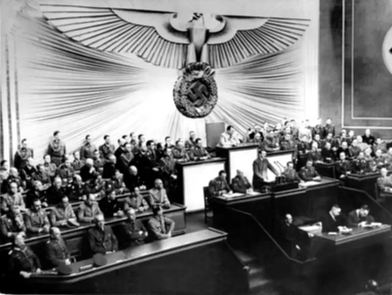 US-Nationalarchiv macht NSDAP-Mitgliedskarteien online zugänglich: Familienforschung zu Nazi-Vergangenheit