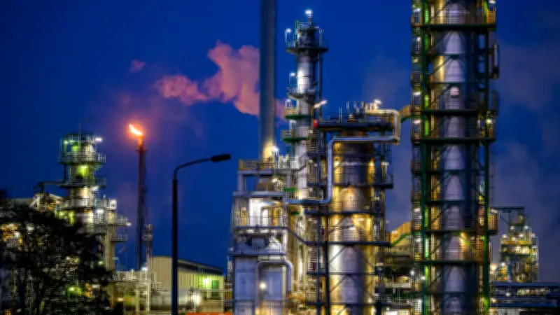 US-Regierung nimmt Rosneft-Töchter dauerhaft von Sanktionen aus – Produktion der Raffinerie PCK Schwedt gesichert