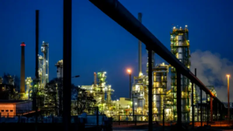 US-Sanktionen gegen Rosneft: Entscheidung über PCK Raffinerie Schwedt mit 1.200 Jobs steht bevor