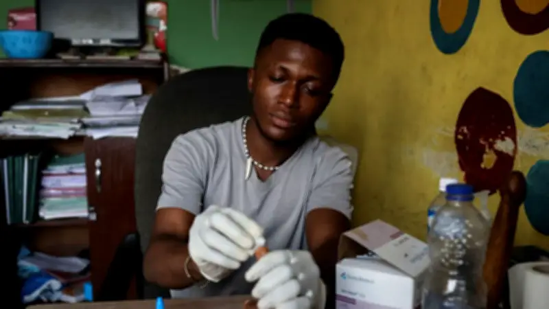 USA kürzen Entwicklungshilfe massiv: Drohende HIV-Krise in Afrika befürchtet