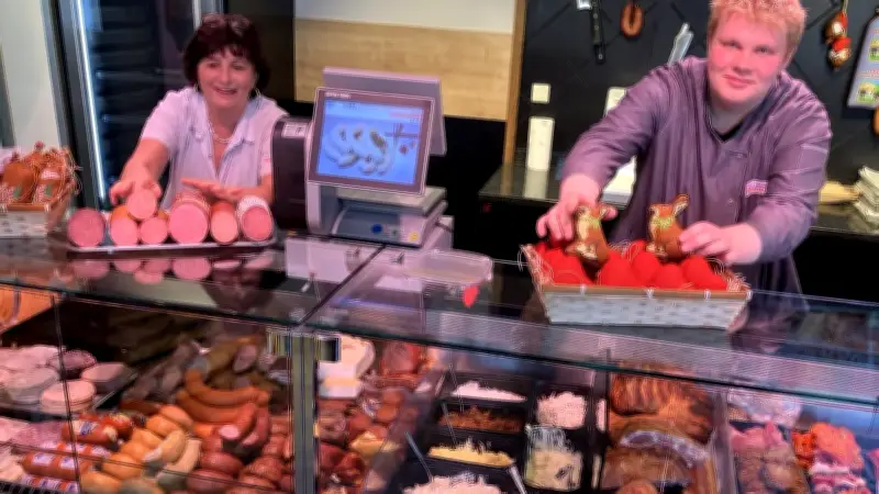 Verkäuferin Monika (66) zeigt, wie echter Service in deutschen Läden aussieht