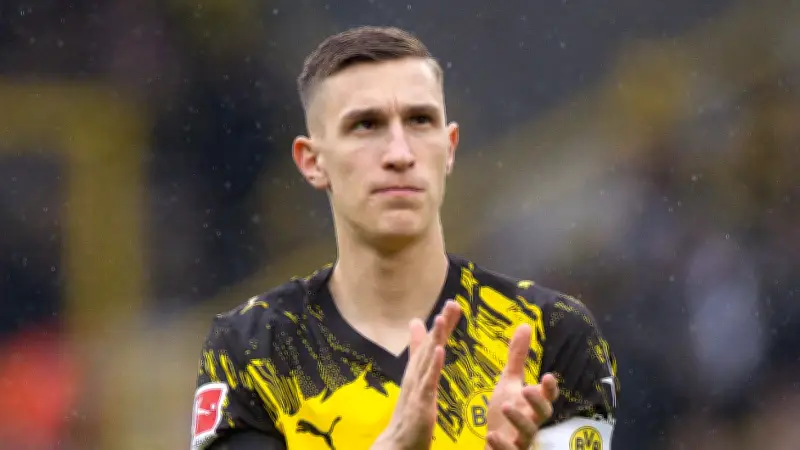 Vertragsverhandlungen mit Nico Schlotterbeck: Borussia Dortmund vor neuer Situation