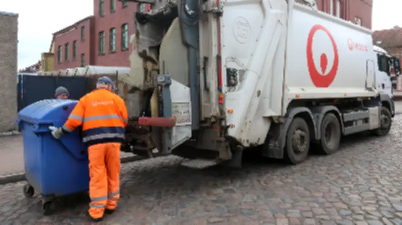 Verwirrung bei Abfallentsorgung in Vorpommern: Papiertonnen bleiben ungeleert