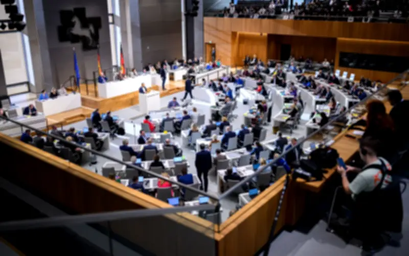 Vetternwirtschaft im Landtag? Niedersachsens Fraktionen äußern sich zur Beschäftigung von Angehörigen