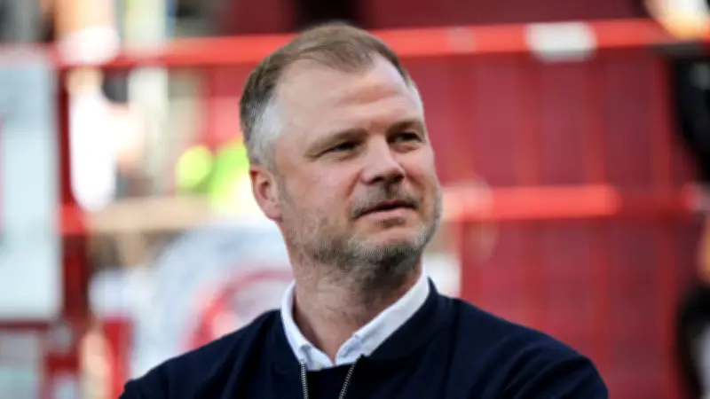 VfB Stuttgart vor Vertragsentscheidungen: Nartey und Zagadou im Fokus