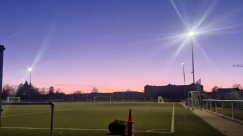 VFC Anklam modernisiert Kunstrasenplatz mit neuer LED-Flutlichtanlage