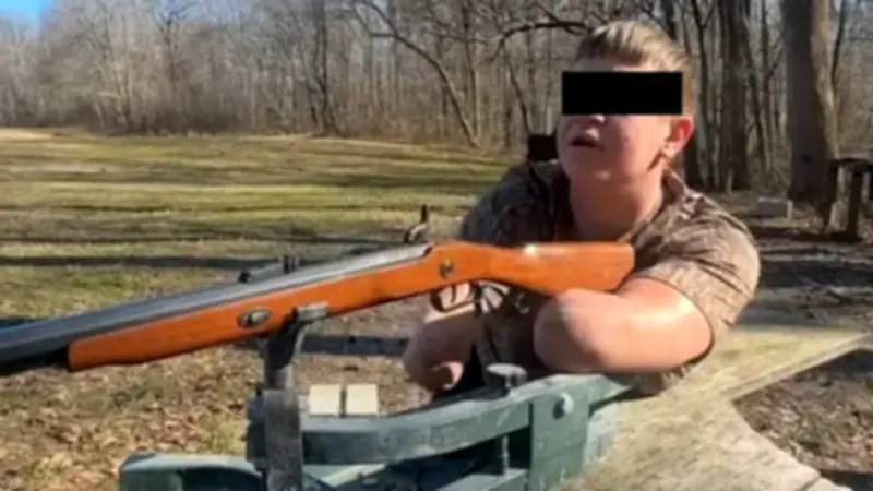 Vierfach Amputierter nach tödlichem Schuss auf Freund in U-Haft – Online-Videos zeigten seine Schießkünste