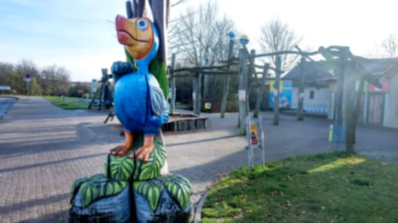Vogelpark Marlow startet mit seltenen Zwillingen und fliegenden Affen in die Saison