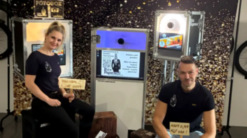 Vom Brautpaar zum Unternehmer: Tauchaer Paar vermietet Fotoboxen für unvergessliche Momente