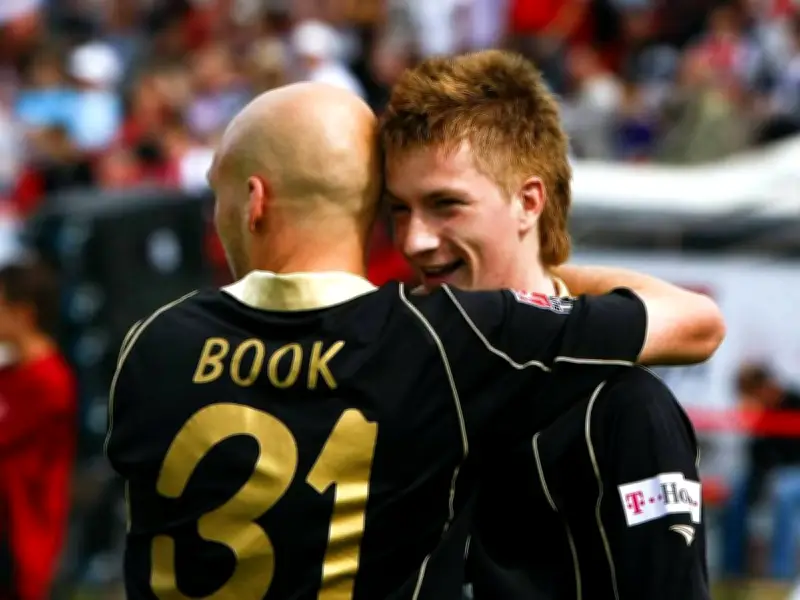 Vom BVB-Talent zum Buchautor: So viel Borussia Dortmund steckt in der neuen Publikation