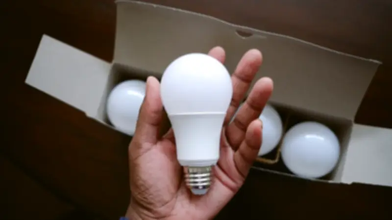 Vom Glühbirnen-Pionier zum Halbleiter-Riesen: Die Transformation von Osram