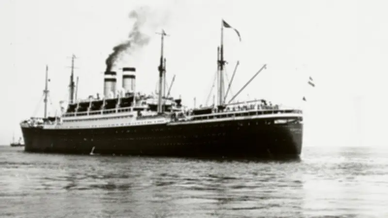 Vom Luxusliner zum Ostsee-Wrack: Das erstaunliche Schicksal der Schwesterschiffe Albert Ballin und Hamburg