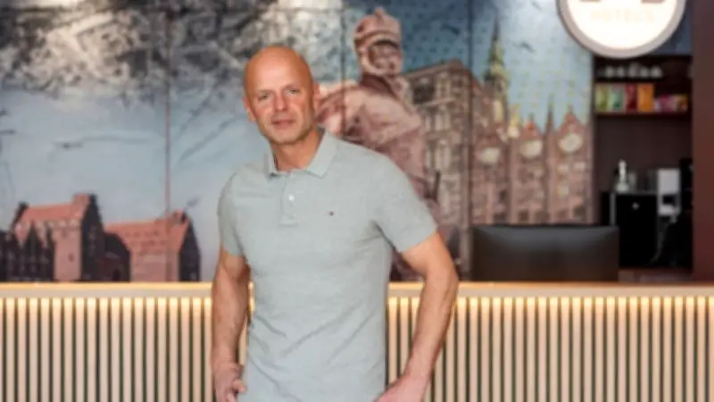 Vom Portier zum Hotelchef: Neueröffnung in Stralsund bringt Aufbruchsstimmung an die Ostsee