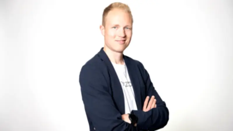 Vom Praktikanten zum Top-Reporter: Yannick Hübers journalistische Reise im Sport