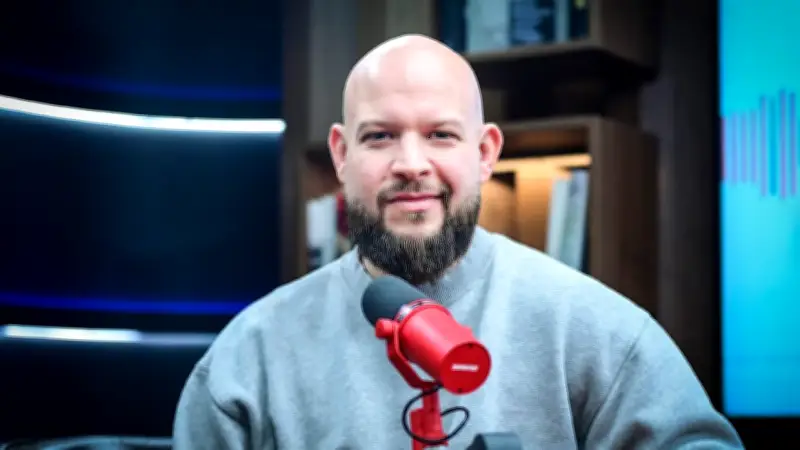 Vom Süchtigen zum Coach: Sebastian Buss spricht offen über seine Pornosucht