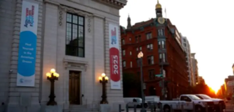 Vom Tellerwäscher zum Milliardär: Der Amerikanische Traum in Marmor in Washington