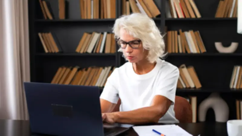 Vorsicht bei Rentenauskünften: Teure Abzocke durch private Portale im Internet