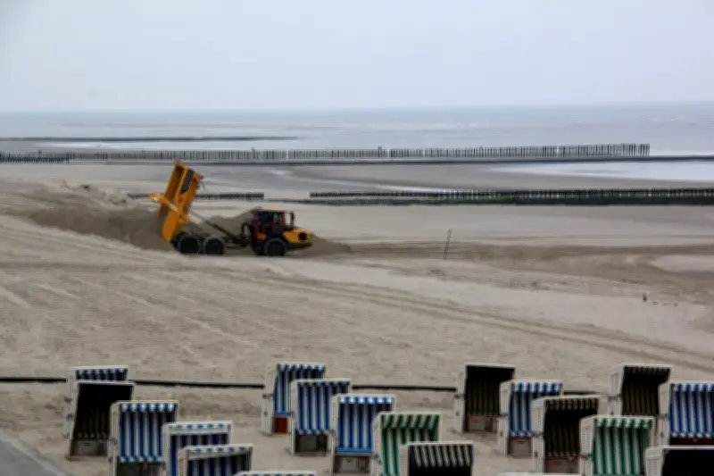 Wangerooge startet Strandaufspülung: 30.000 Kubikmeter Sand für die Tourismussaison