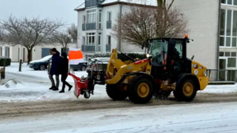 Waren lockert Streusalz-Verbot: Mehr Sicherheit bei Glatteis nach strengem Winter