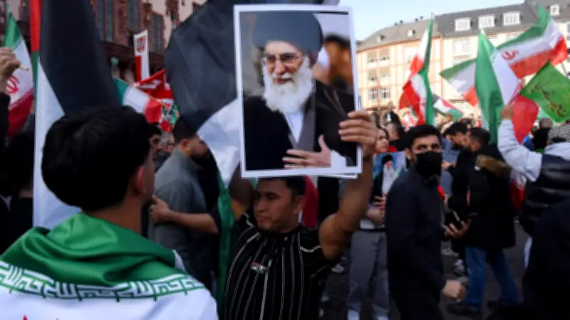 Weltfrauentag in Frankfurt: Kontroverse Pro-Mullah-Demo löst Empörung aus