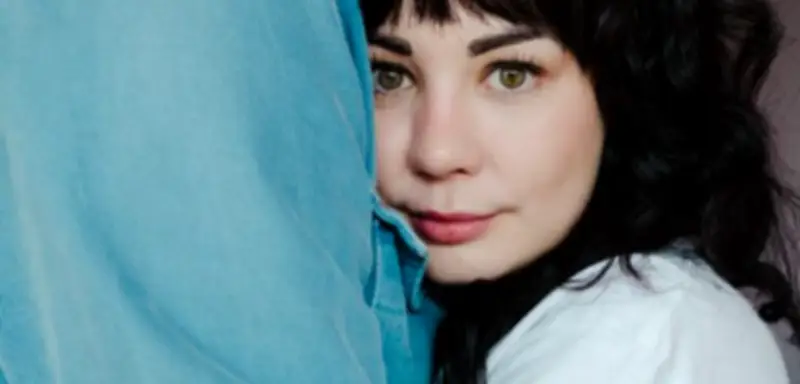 Wenn die Muttersprache fehlt: Wie Sprachbarrieren eine Beziehung prägen