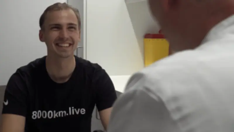 „Wenn ich das überlebe“: Krebsüberlebender erfüllt Pakt nach schwerer Krankheit