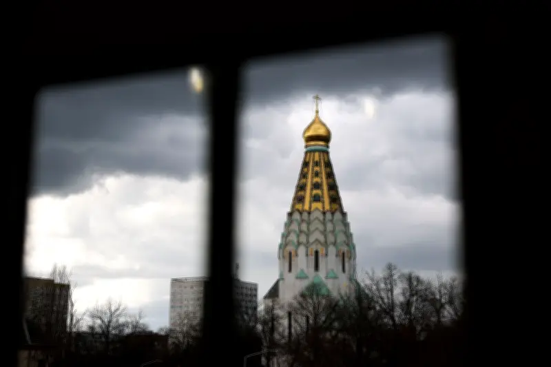 Wetterwende zum Wochenbeginn: Sturmböen, Schnee und Schauer bestimmen das Bild