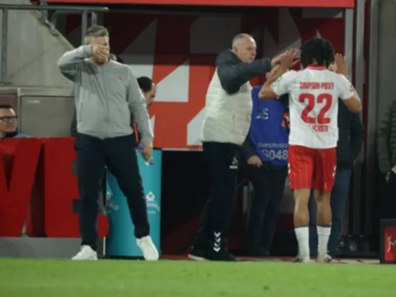 Wilde Szenen in Köln: Platzverweis nach VAR-Eingriff löst Tumulte aus