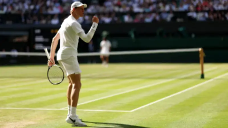 Wimbledon führt Videoschiedsrichter ein: Regel-Revolution beim traditionsreichen Tennis-Turnier