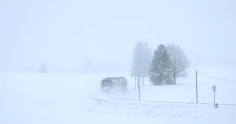 Winterlicher Start der Osterferien in Bayern: Schnee und Glätte statt Frühling