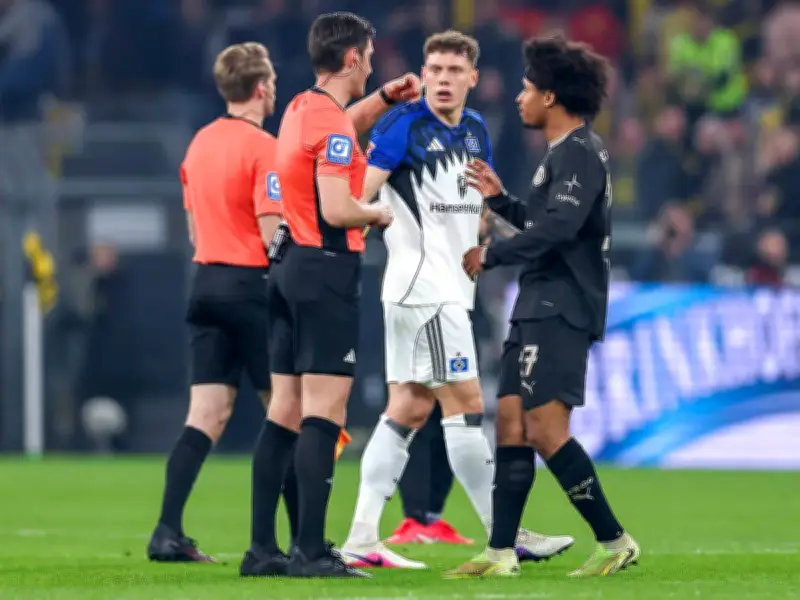 Wirbel um Karim Adeyemi: HSV-Profi Remberg kritisiert BVB-Star nach umstrittener Grätsche