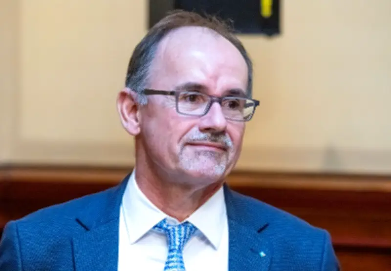 Wirtschaftsminister Wolfgang Blank kann nach Verkehrsunfall Klinik verlassen