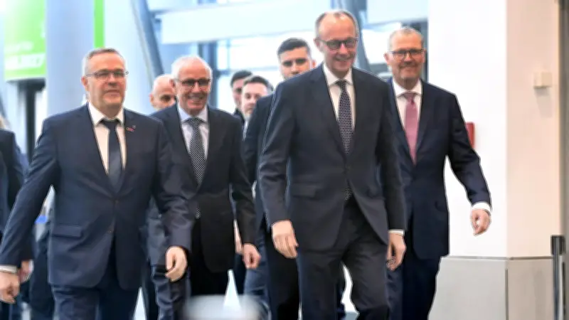 Wirtschaftsverbände fordern von Kanzler Merz: 2026 muss zum Jahr der Reformen werden