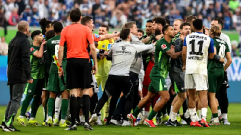 Wolfsburg nach Spiel: Feuer und Frust bei Fans nach Abpfiff eskaliert