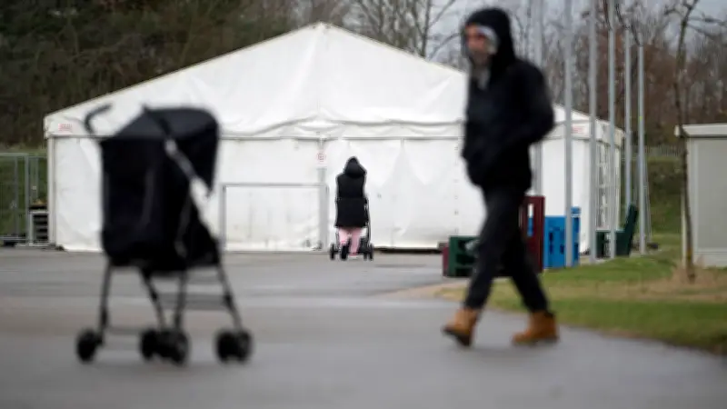 Zahl der Geflüchteten in Deutschland 2025 leicht rückläufig – Kritik an EU-Grenzpolitik