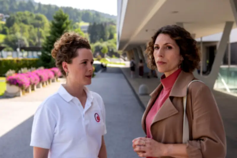 ZDF-Serie 'Einfach Elli': ADHS als Superkraft vor alpiner Kulisse