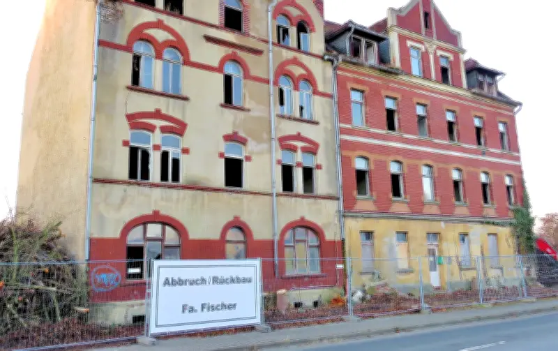 Zeitzer Geschichtsverlust: Abriss des Flörsheim-Hauses in Aue-Aylsdorf