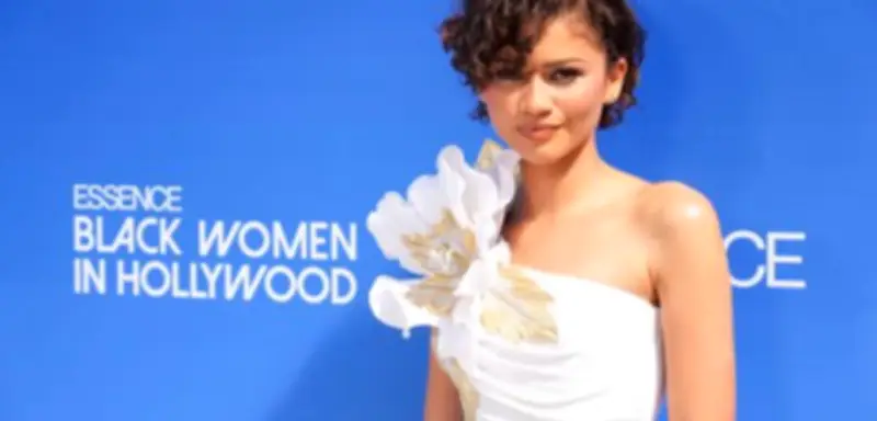 Zendaya überrascht Brautpaar in Las Vegas als Trauzeugin während Promo-Tour