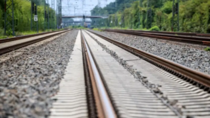 Zug kollidiert mit Betonplatten im Ruhrgebiet: Staatsschutz ermittelt möglichen Anschlag
