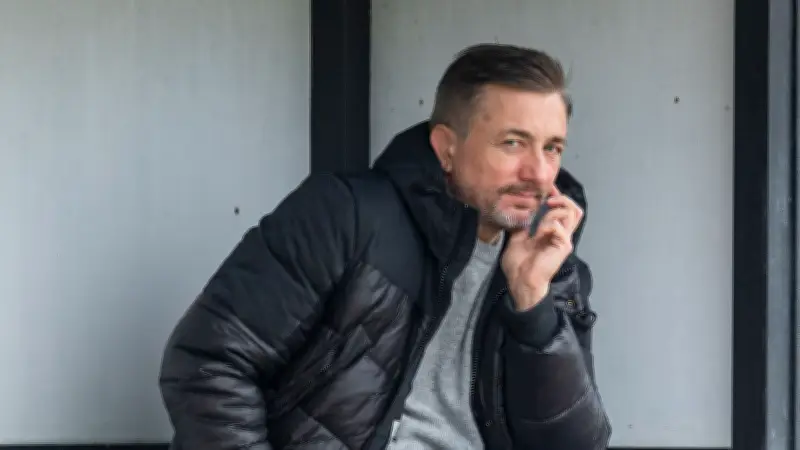 Zukunft von HFC-Sportchef Daniel Meyer weiter ungewiss trotz sportlicher Erfolgsserie