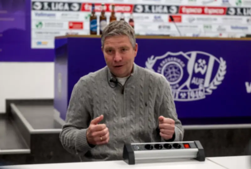 Zukunft von Michael Tarnat beim FC Erzgebirge Aue steht auf der Kippe