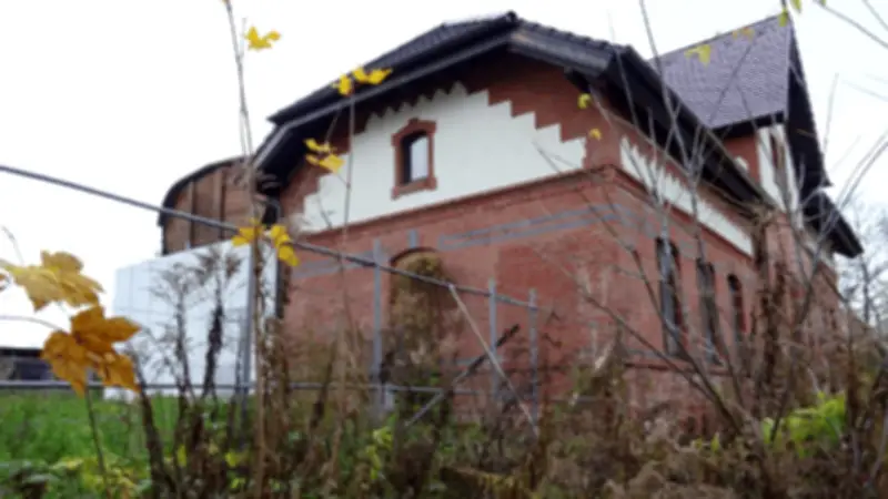 Zwangsversteigerung von Melanie Müllers historischem Bahnhofshaus in Leipzig angesetzt