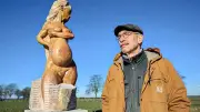 20-Tonnen-Skulptur einer nackten Schwangeren an Bundesstraße sorgt für Kunstskandal in Niedersachsen