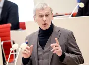 AfD drängt im Brandenburger Landtag auf Untersuchungsausschuss zu Flüchtlingsunterkunft