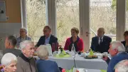 Anklamer Senioren diskutieren lebhaft mit Bürgermeisterkandidaten über Stadtentwicklung