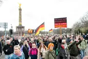 Berlin: 750 Demonstranten bei Naidoo-Kundgebung mit umstrittenen Äußerungen